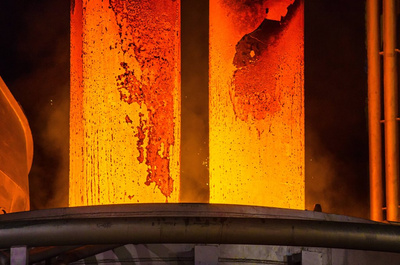 Highly efficient energy input at an electric arc furnace with the aid of modern process control from Primetals Technologies.