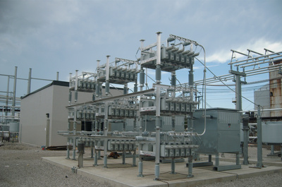 Substation with SVC system in building at left