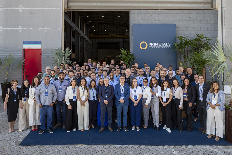 The opening ceremony featured a technological seminar, providing customers and industry leaders with an opportunity to discover the workshop’s cutting-edge capabilities.
