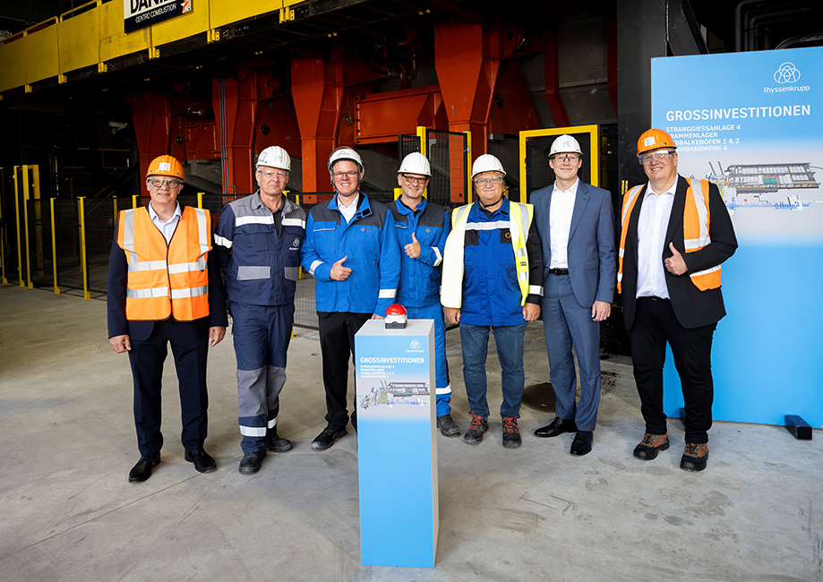 Representatives from thyssenkrupp Steel and Primetals Technologies commemorate celebrated the successful startup of slab caster No. 4 and hot-strip mill No. 4, both supplied by Primetals Technologies. 